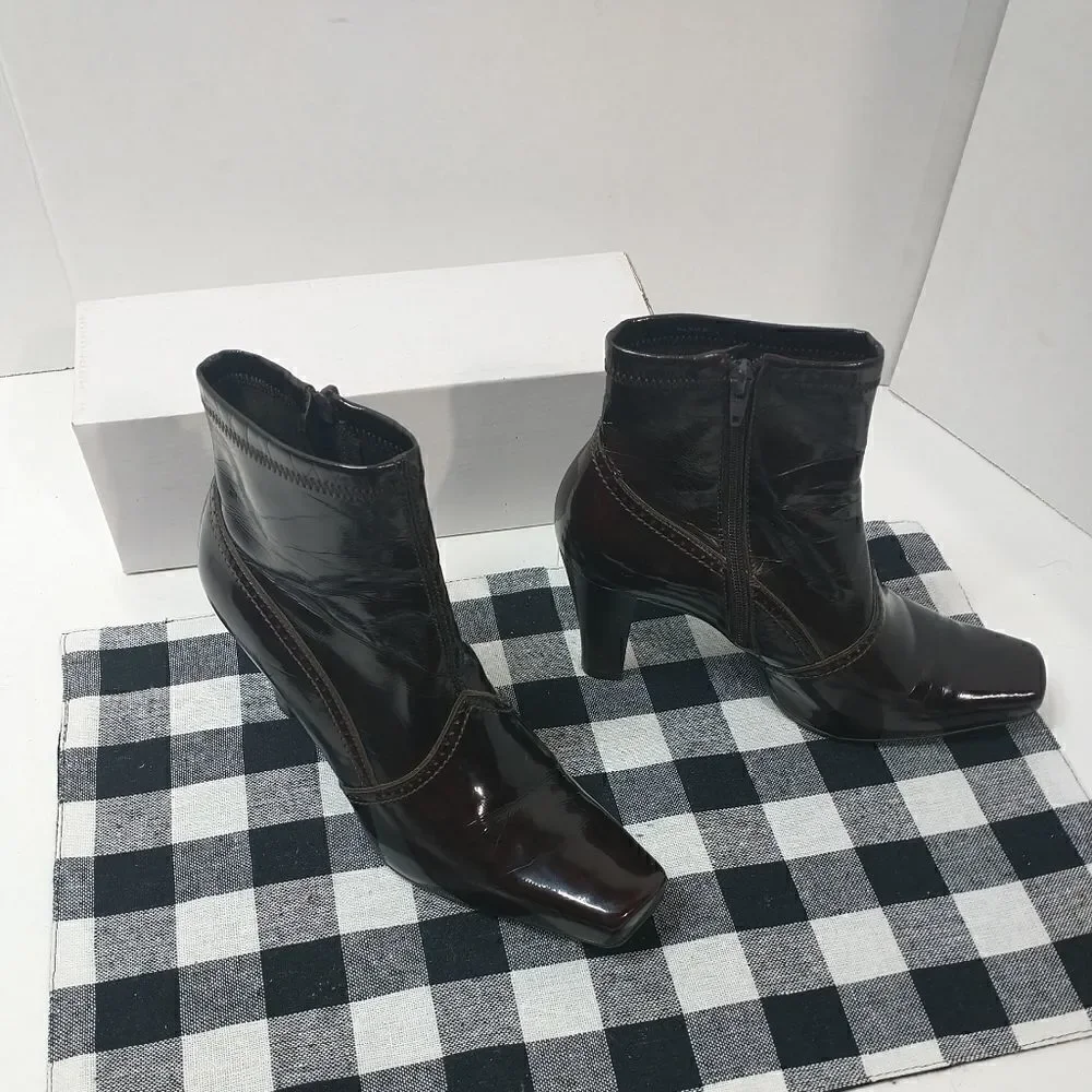 Franco Sarto Ankle Bootie, Women’s Size 6M Brown